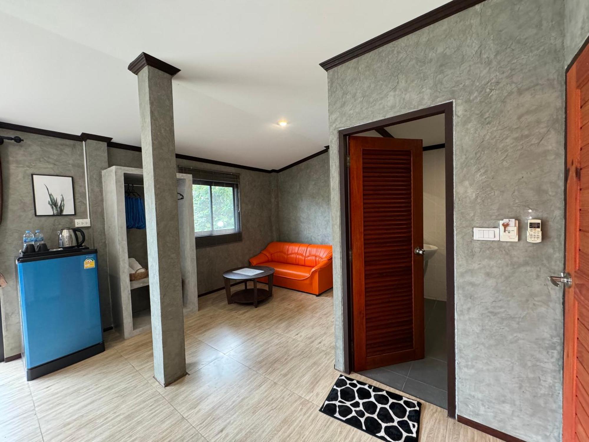 Baan Chainarong Ко-Ланта Экстерьер фото