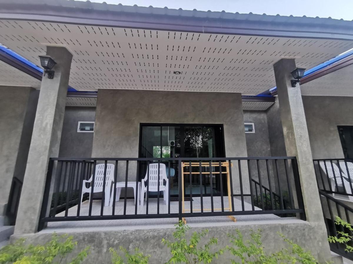 Baan Chainarong Ко-Ланта Экстерьер фото